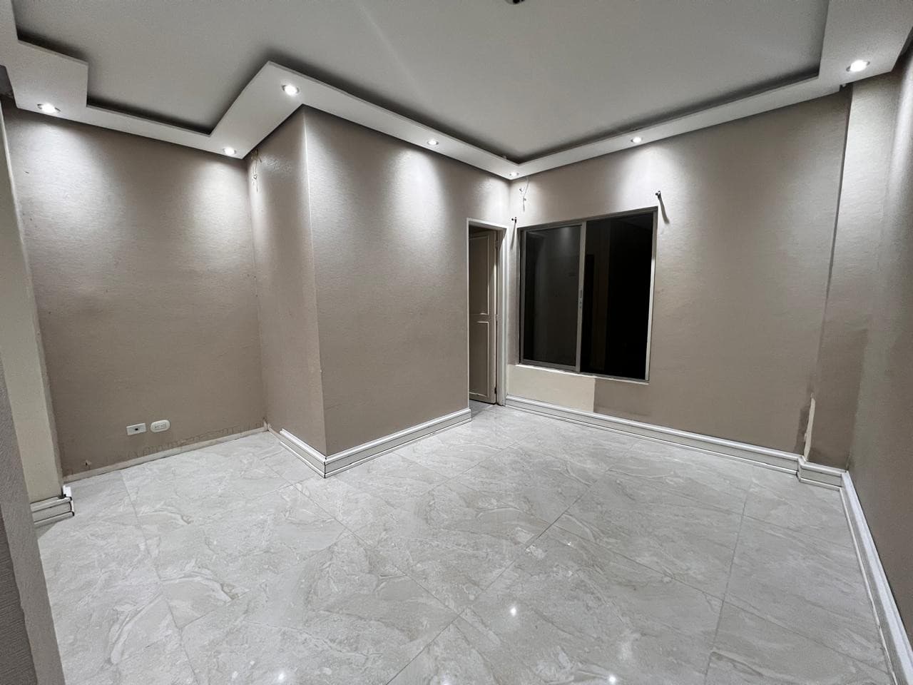 Se Renta Local De 268m2 Con Vitrina Sobre la Quinta — foto 5