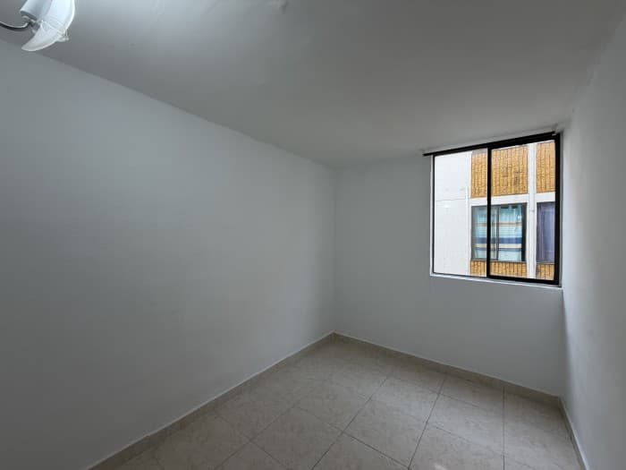 se vende apartamento en unidad residencial matecaña 4to piso — foto 4